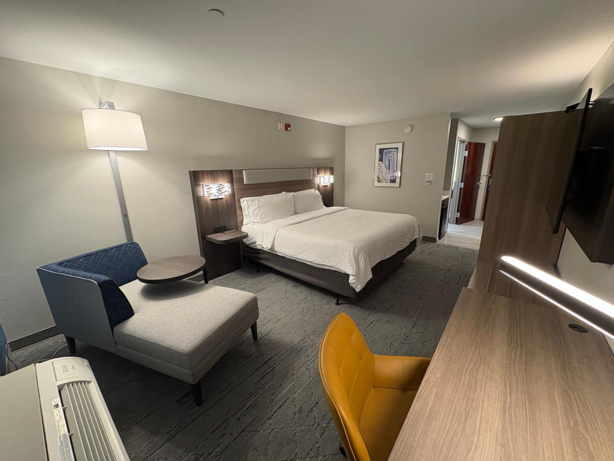 Standard King Room,1756448096:JPEG