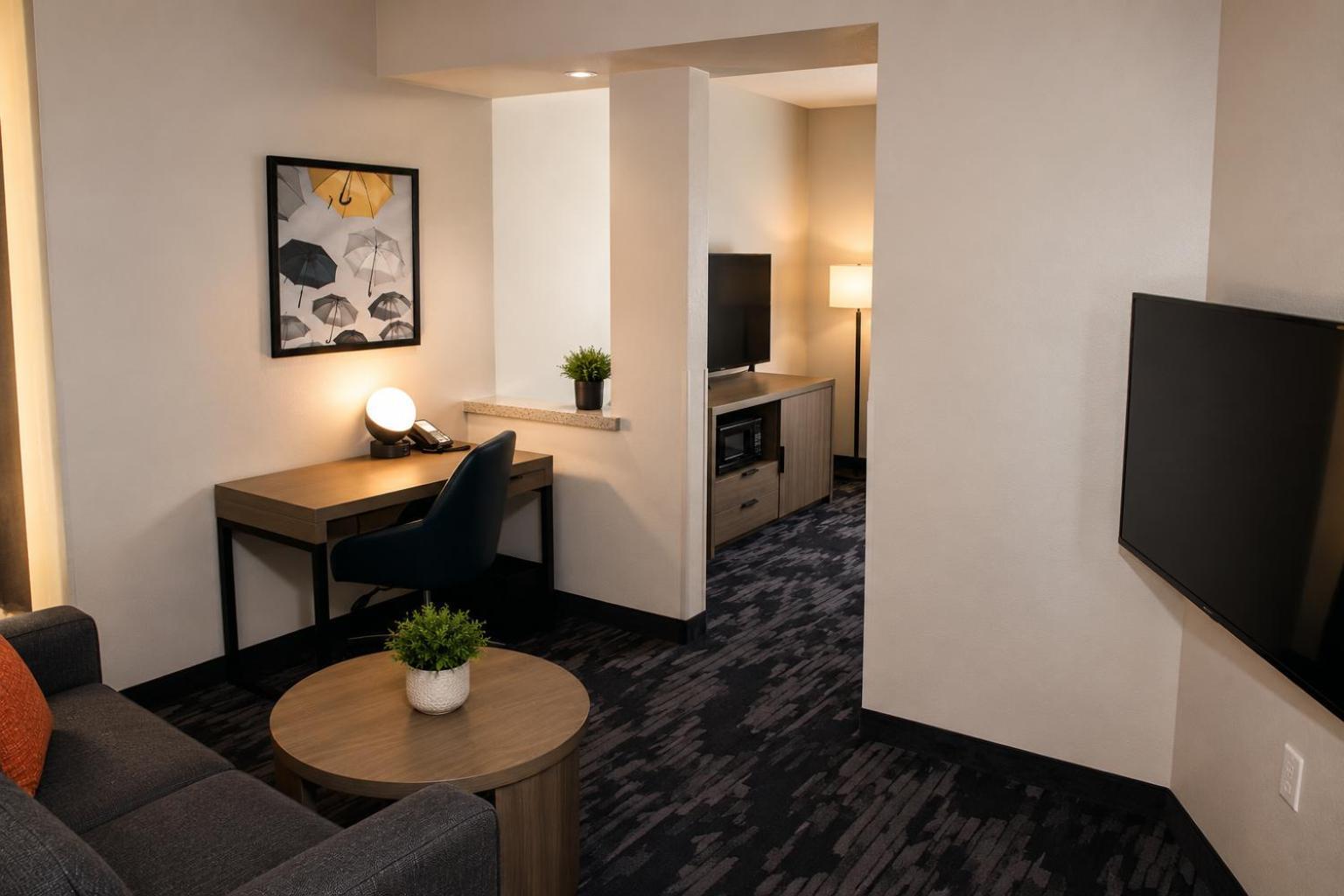 One-Bedroom King Suite,1771547936:JPEG